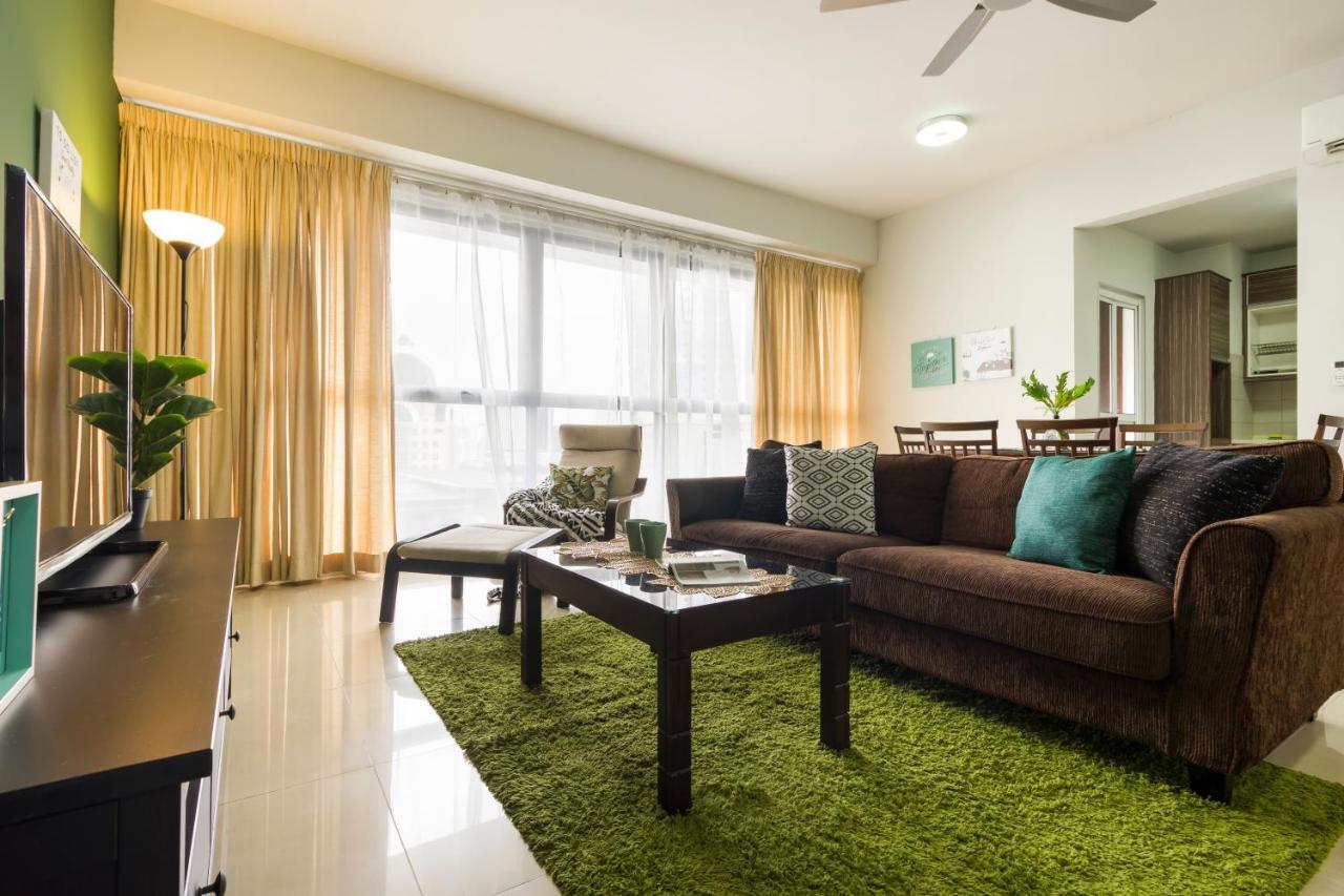 Pj8 Service Suites By Airhost Petaling Jaya Eksteriør bilde
