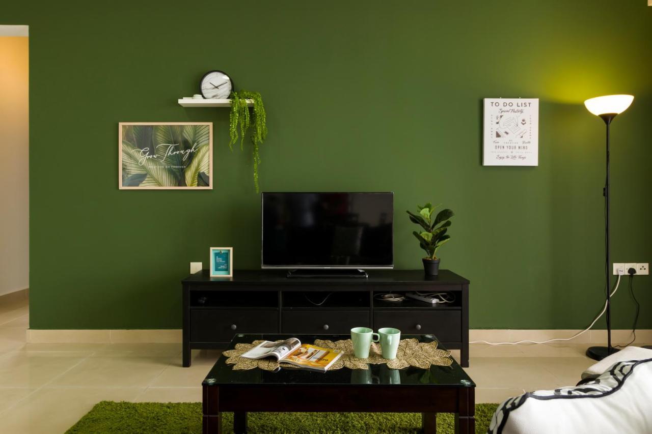 Pj8 Service Suites By Airhost Petaling Jaya Eksteriør bilde
