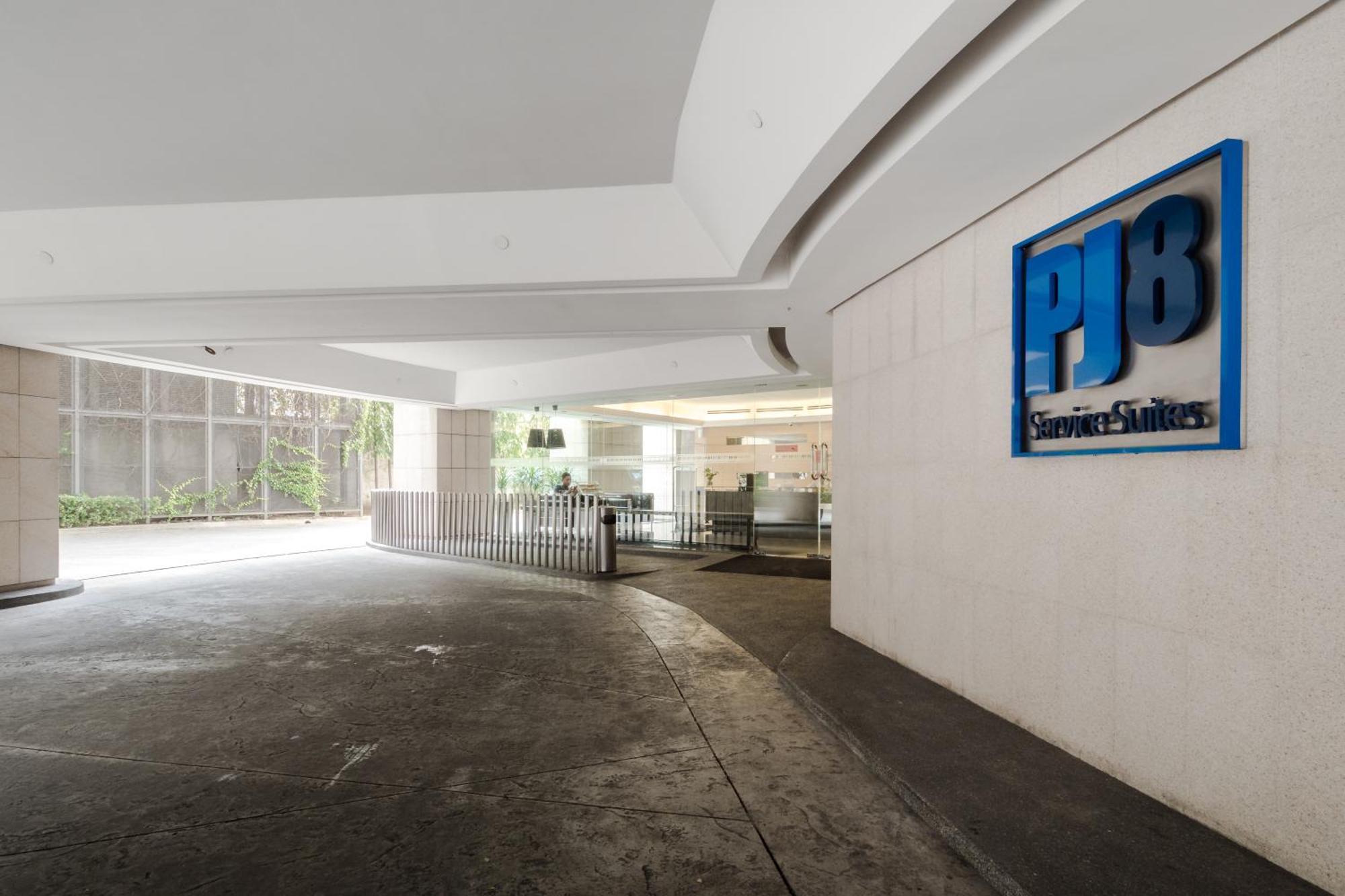 Pj8 Service Suites By Airhost Petaling Jaya Eksteriør bilde