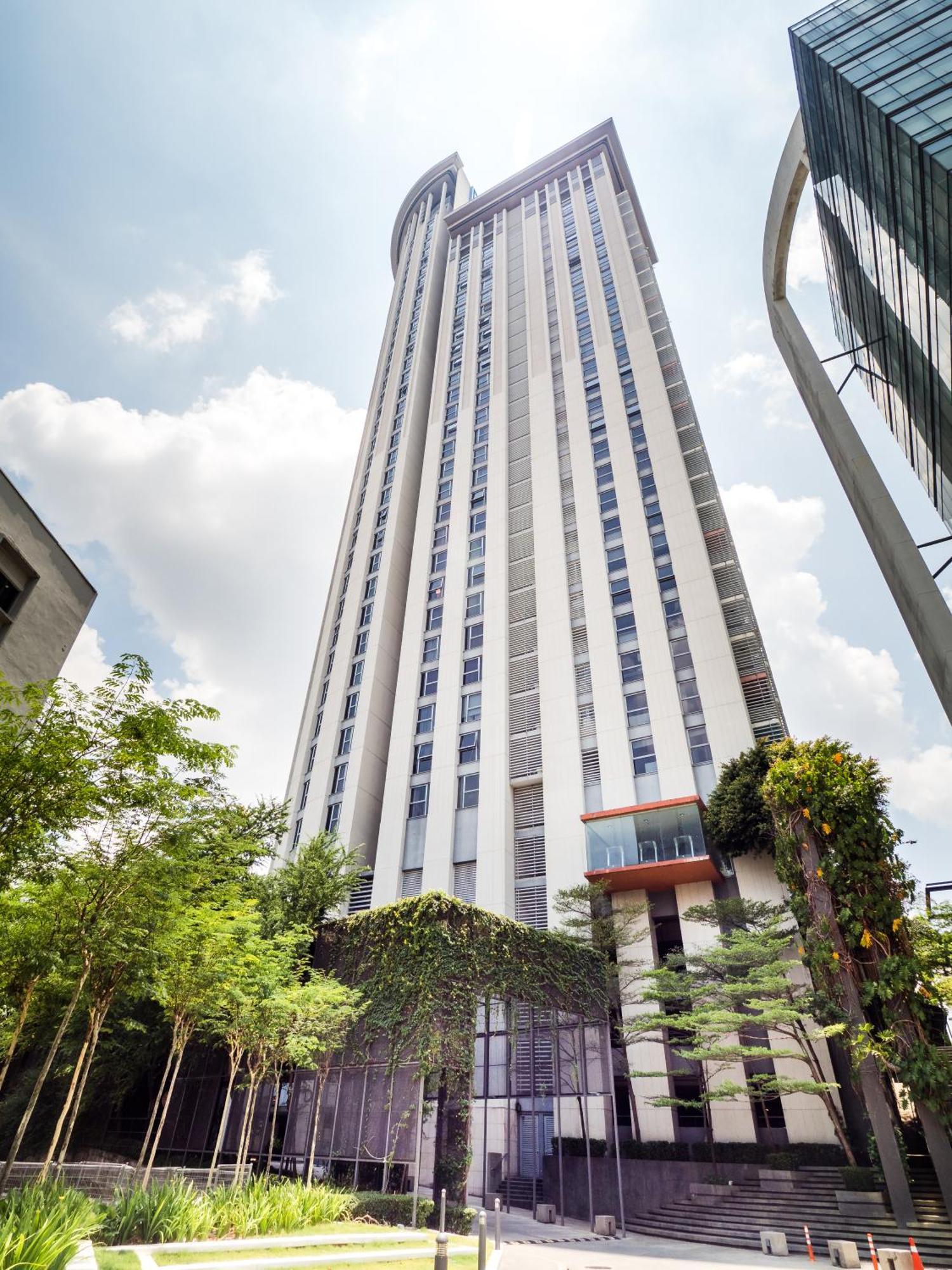 Pj8 Service Suites By Airhost Petaling Jaya Eksteriør bilde